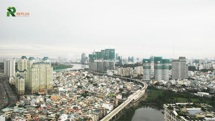 tầm nhìn từ bàn làm việc tại Replus