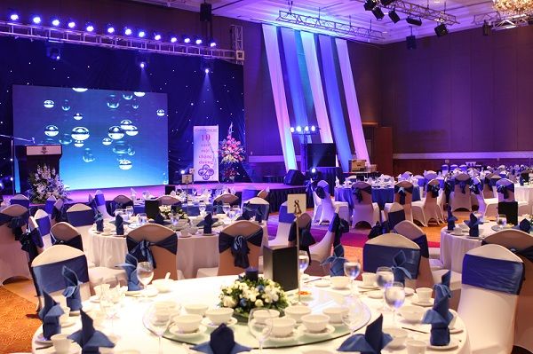 Kinh nghiệm chọn nhà hàng tổ chức tiệc tất niên của công ty 1
