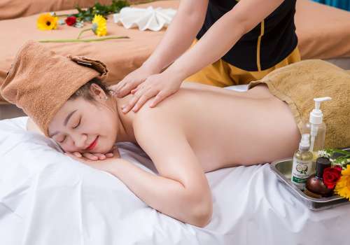 Dịch vụ massage thư giãn toàn thân