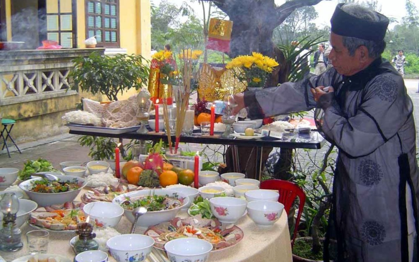 Những bài cúng tất niên chi tiết, đầy đủ nhất năm 2024 1 bài cúng tất niên là gì